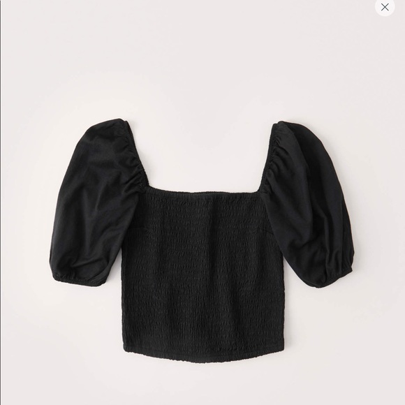 Abercrombie & Fitch Tops - Abercrombie Puff Sleeve Smocked Top